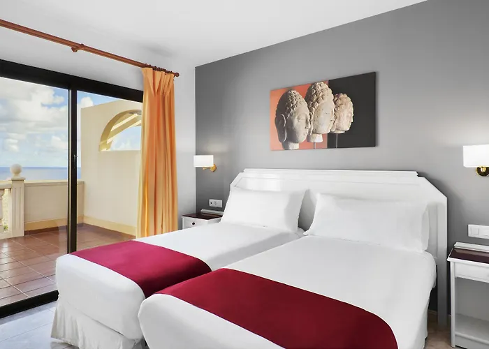 Ξενοδοχείο Elba Lucia Sport & Suite Hotel *