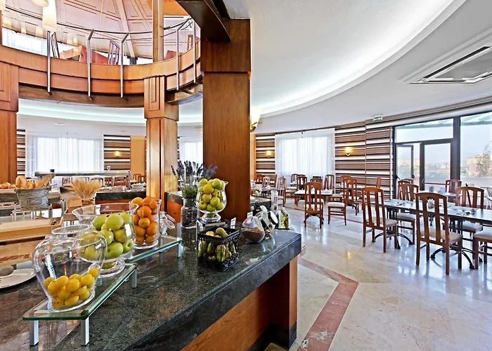 Elba Lucia Sport & Suite Hotel *