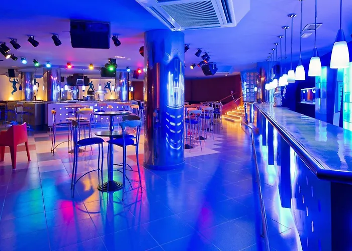 厄尔巴露西亚运动套房酒店 酒店 Nuevo Horizonte